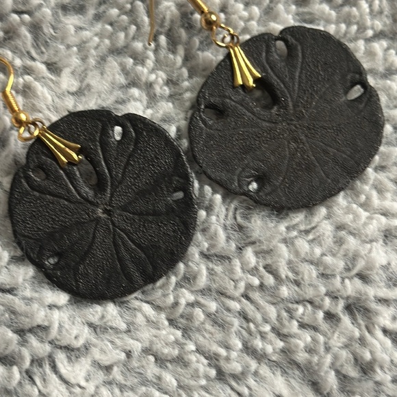 Sand Dollar Earrings - Picture 4 of 6